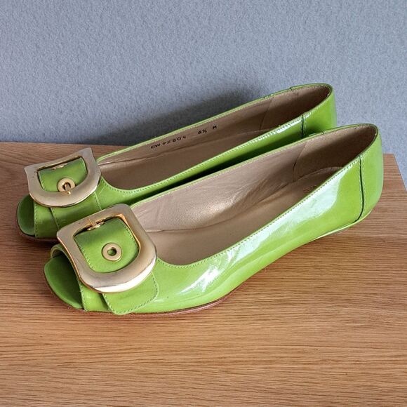 Stuart Weitzman Lime Green Patent Leather Peep Toe Flats 6.5 Gold Buckle Spain - Picture 11 of 12